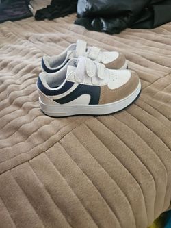 Shoe