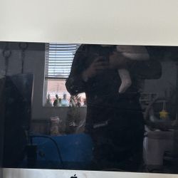 27inch Imac, keyboard and mouse!