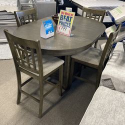 Dining Set! $699! Sale! Last One! 🏠💜⭐️