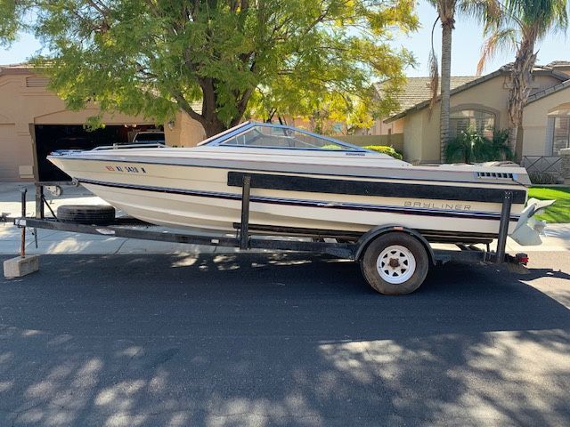 1985 Bayliner Bayliner Capri