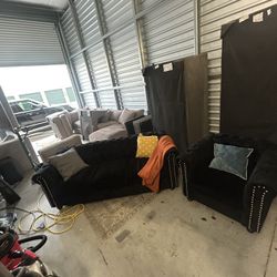 Sectional Sofa/ Couch (We Deliver) 