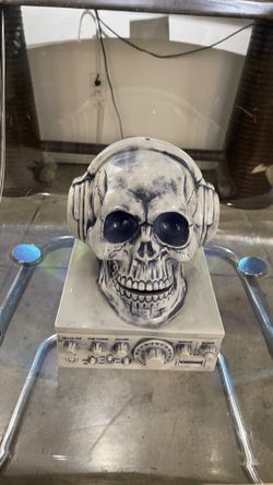 NEIGHBORHOOD CE “Handle With Care” Skull Incense Chamber w/box rare collectible