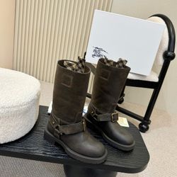 BBR Women’s Boots With Box New