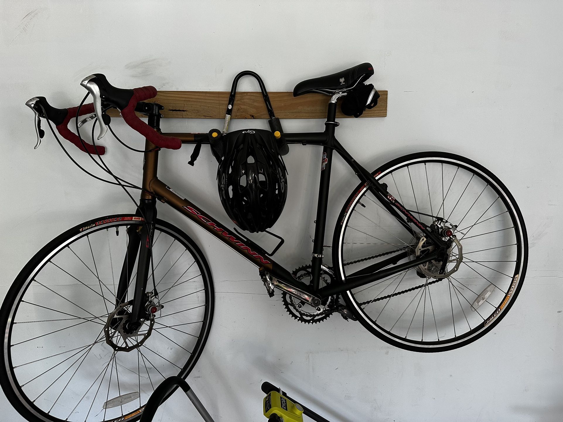 2006 Schwinn DBX Super Sport Bicycle
