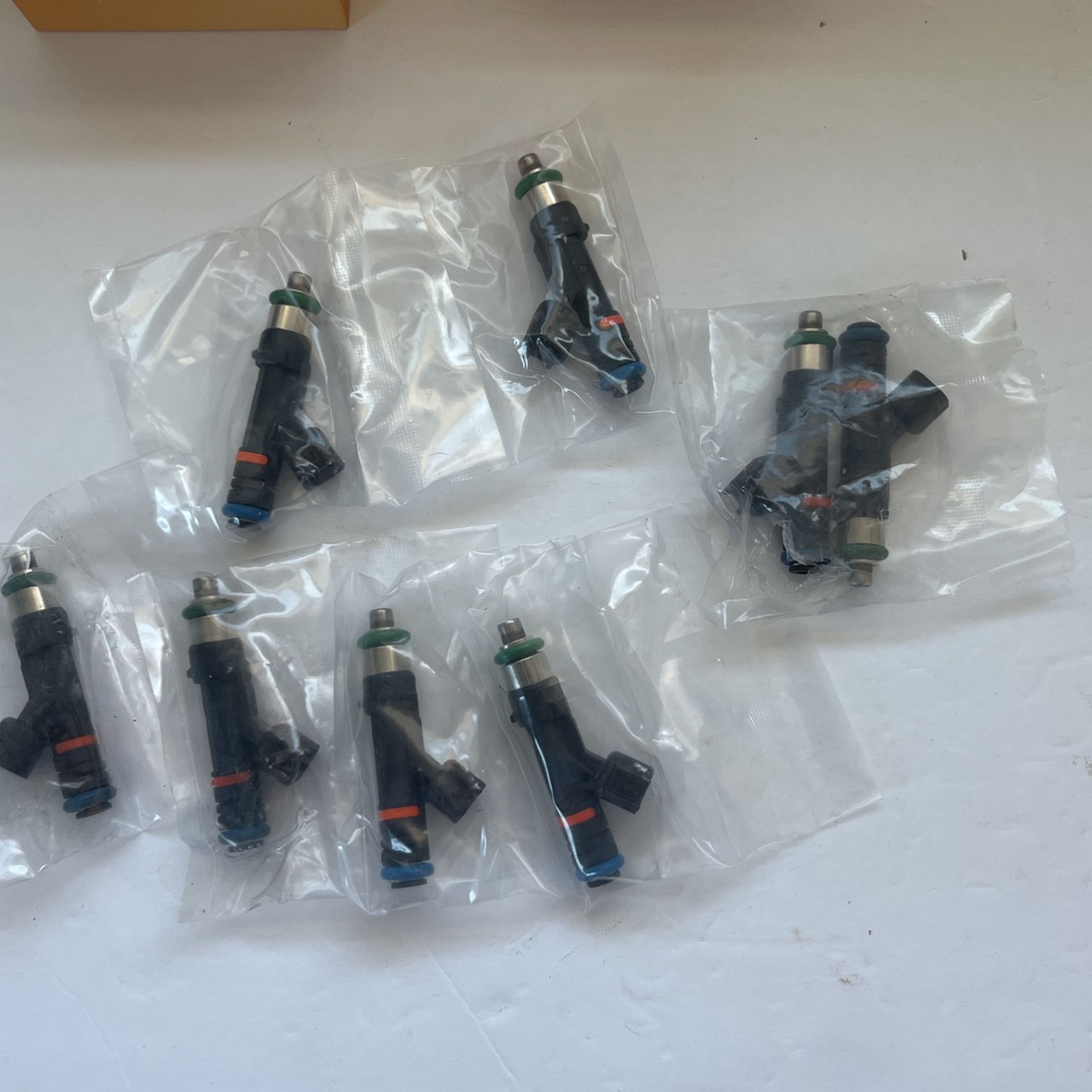 Engines fuel injectors sold by Pjvmvo are OE parts