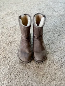 UGG. Womens. Grey size 7. Excellent condition