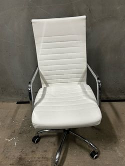 White desk chair 50$