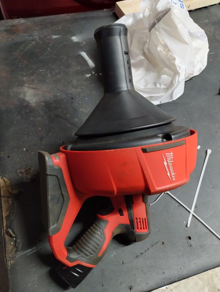 Milwaukee M12 Drain Snake