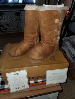 UGG BOOTS 