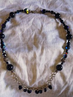 Women's acrylic bead necklace 18"