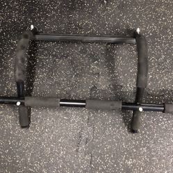 Pull Up Bar