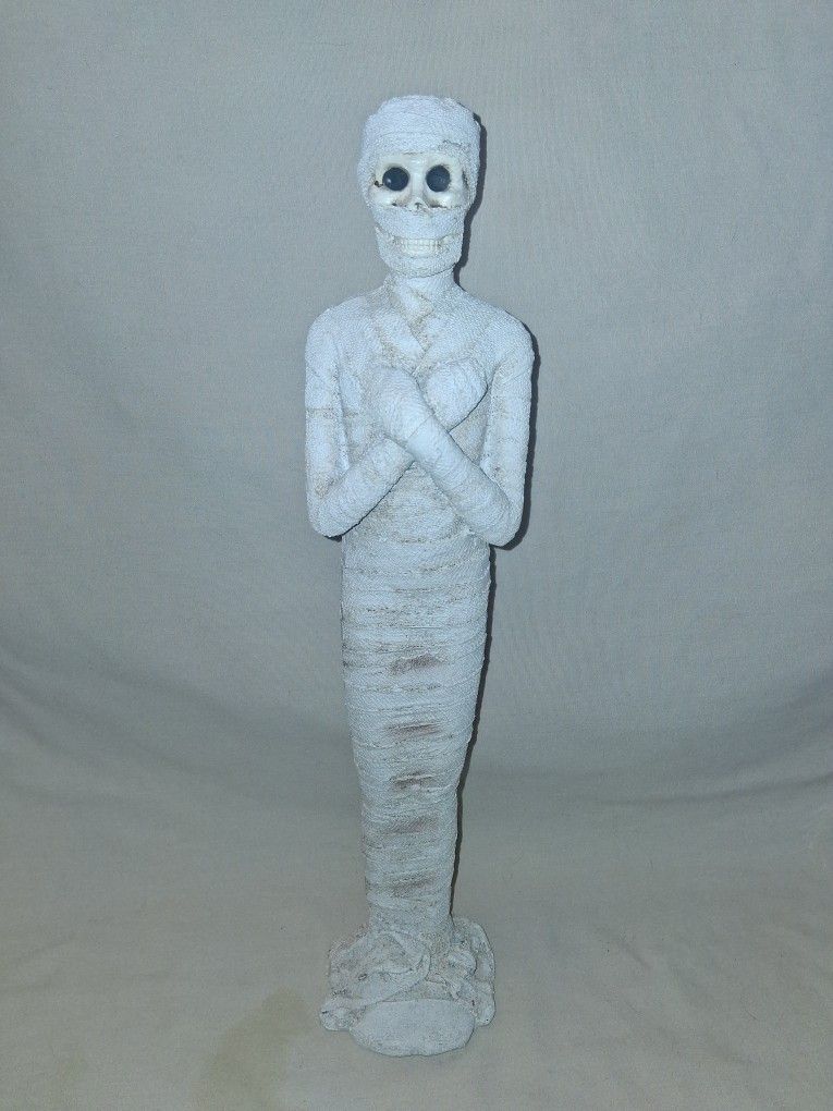 Mummy Statue Halloween Decoration 
