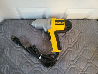 Dewalt corded Electric 7.5 Amp 1/2 in. Impact Wrench
