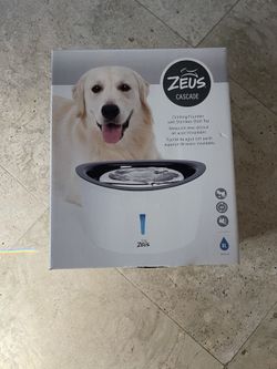 Zeus dog water Fountain- New In Box