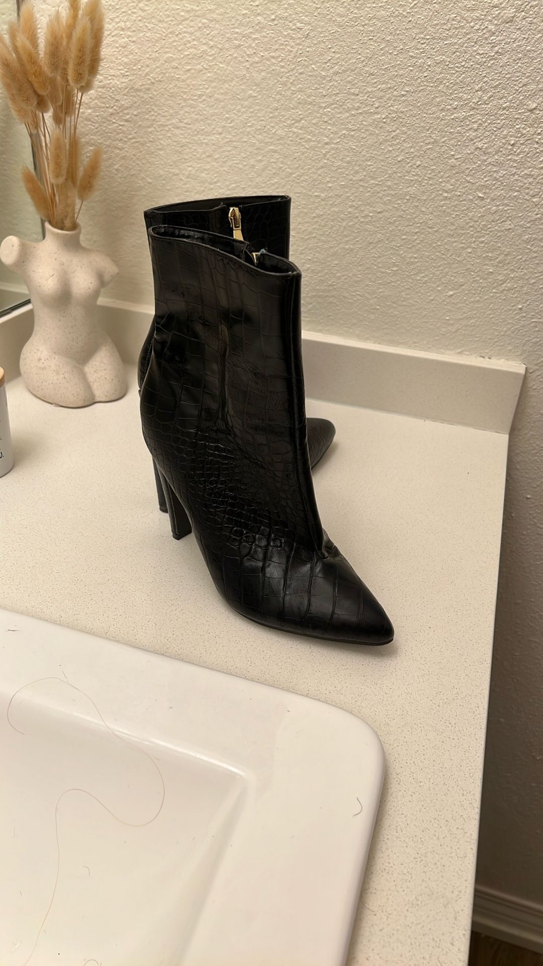 Black Boots
