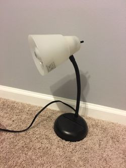 Desk lamp