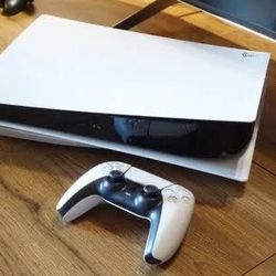 PS5 - Excellent Condition - Like New  