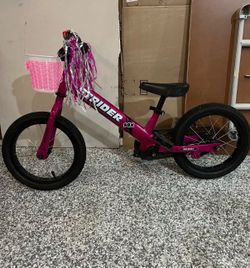 Strider 14x bike with pedals