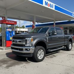 2019 Ford Super Duty F-250 SRW XLT 