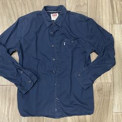 Levi’s Button Down Shirt