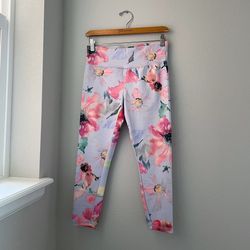 NWOT Cropped Workout Leggings