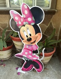 Minnie Mouse cutout props