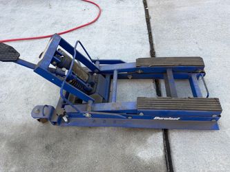 Duralast motorcycle / ATV lift 1500lbs