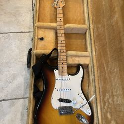 Fender MIM Stratocaster (Mint/Upgraded Seymour Duncan) W/ Danelectro Tweed Hardshell Vintage Case
