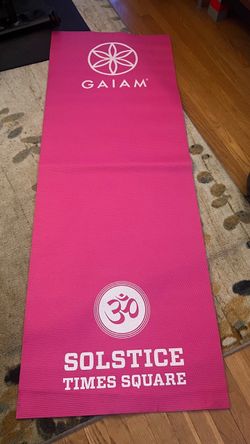 Limited Edition Gaiam Hot Pink 6MM Yoga Mat from Solstice Times Square Event