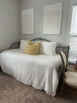 Trundle Bed