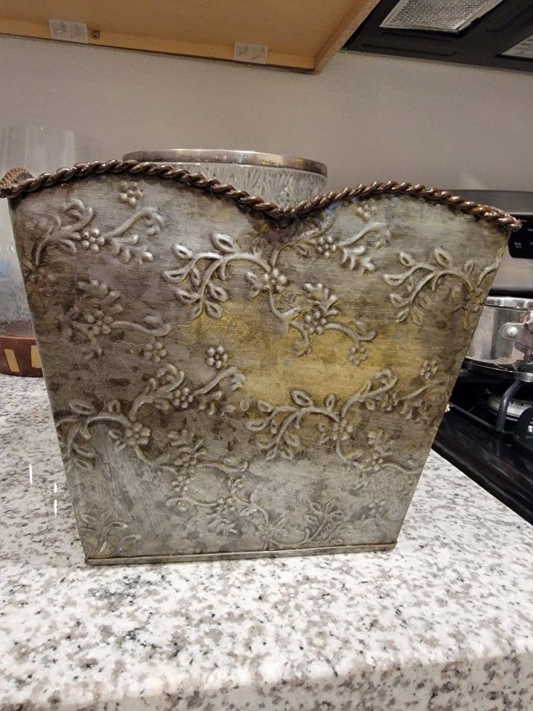 Vintage 9" Rustic Galvanized Braided Bucket