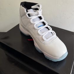 Air Jordan 11 retro size 9