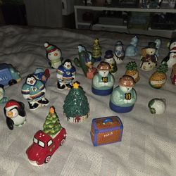 SALT & PEPPER SHAKERS