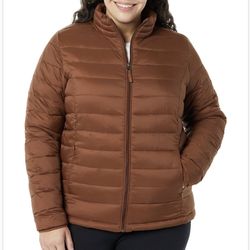 Amazon Essentials Women's Lightweight Long-Sleeve Water-Resistant Packable Puffer Jacket Dark Toffee Brown, Medium