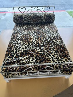 Custom made Heart Shaped dog bed