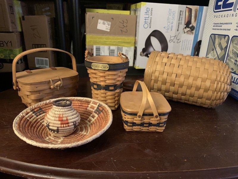 Assortment Lot of Decorative Baskets includes Longeburger
