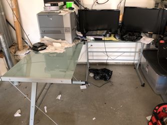 Table. Best offer. Must get rid of today