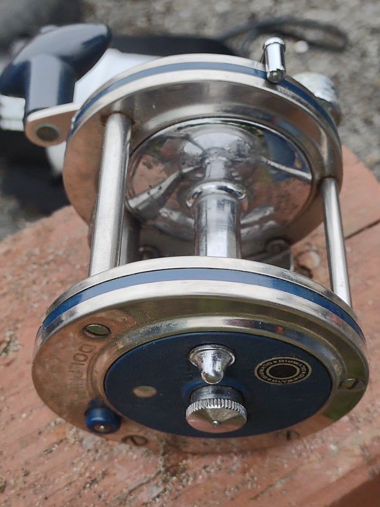 Dolphin 631-lw Fishing Reel