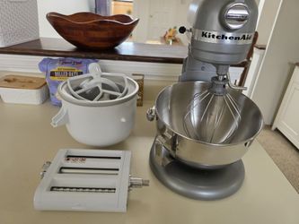 Kitchen Aid Mixer And Accessories