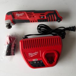 M12 Lithium-Ion Cordless Oscillating Multi-Tool + CP2.0Ah Battery & Charger