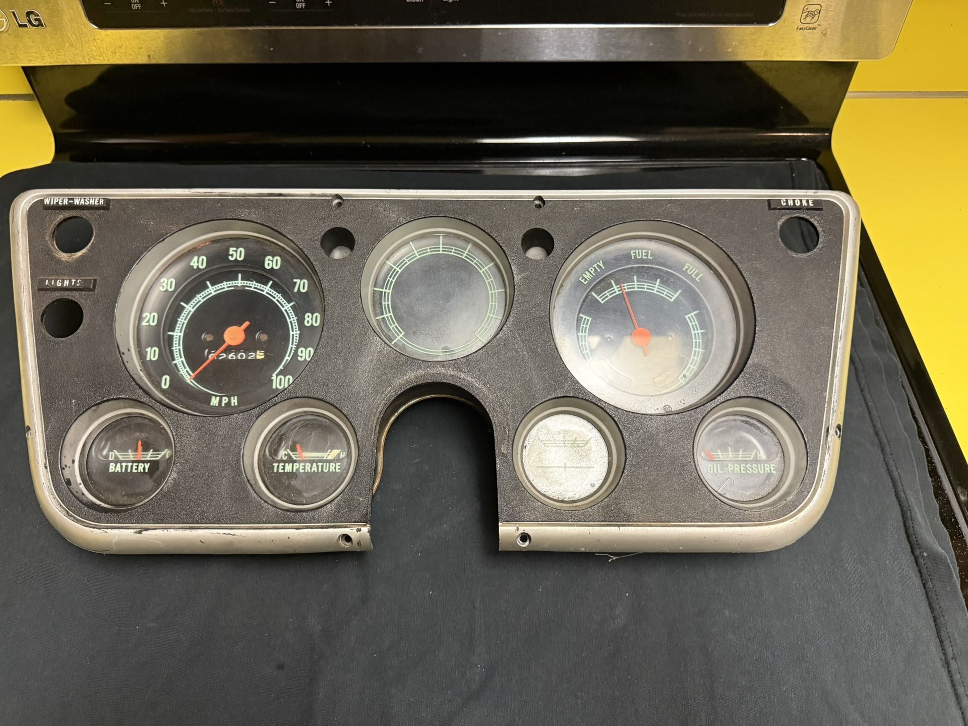 Oem 1967 To 1972 Chevrolet Gmc Truck Speedometer – Cluster With Gauges And Bezel