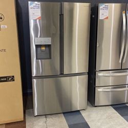 Insignia French Door Refrigerator KS