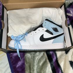 Air Jordan 1 Mid SE “Ice Blue” – Size 5.5Y BRAND NEW