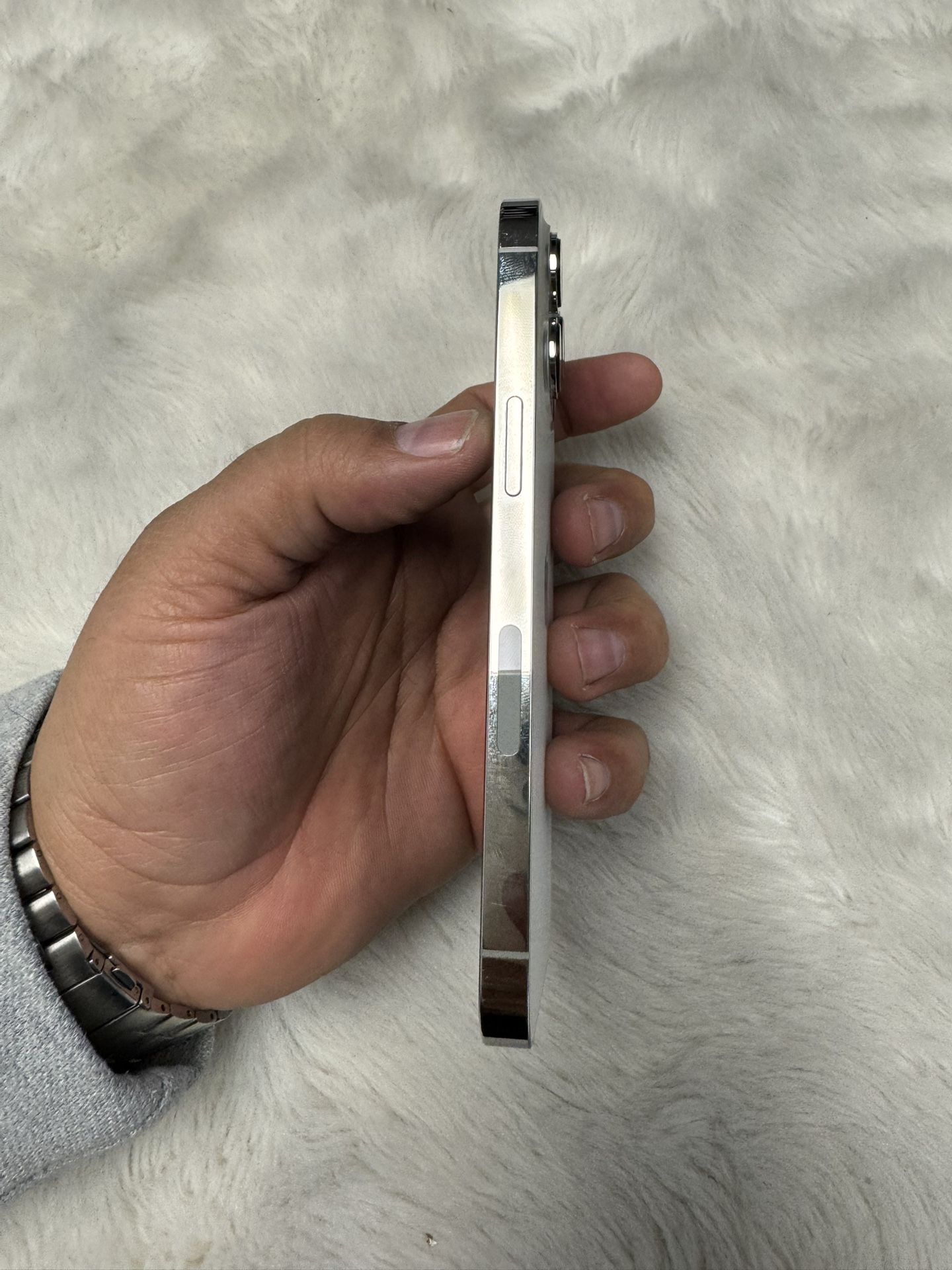 Apple iPhone 13 Pro 128GB Unlocked $450