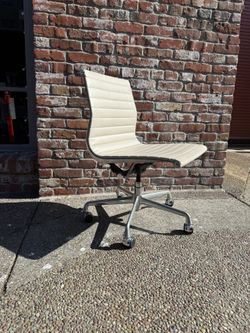 Eames Herman Miller Aluminum Group Leather Desk Chair 
