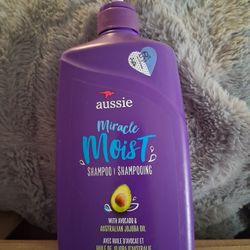 Used,  Russia Miracle Moist Shampoo 