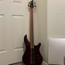 4 Strings Mitchell Electric Bass 