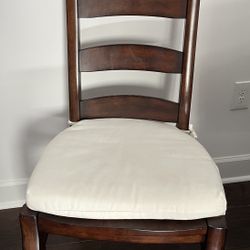 Dinning Chairs  ( Set Of 4 Chairs) 