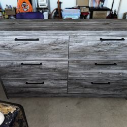 Ashley Furniture - Baystorm 6 Drawer Dresser