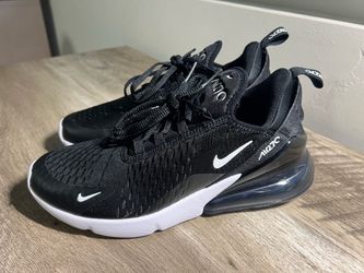 Nike AirMax 270 size 8 women’s $45